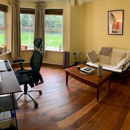 Peaceful Garden View Apt. Close To Central Λονδίνο Εξωτερικό φωτογραφία